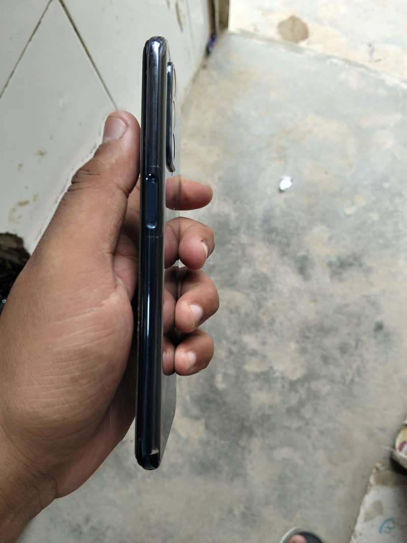one plus n200 0