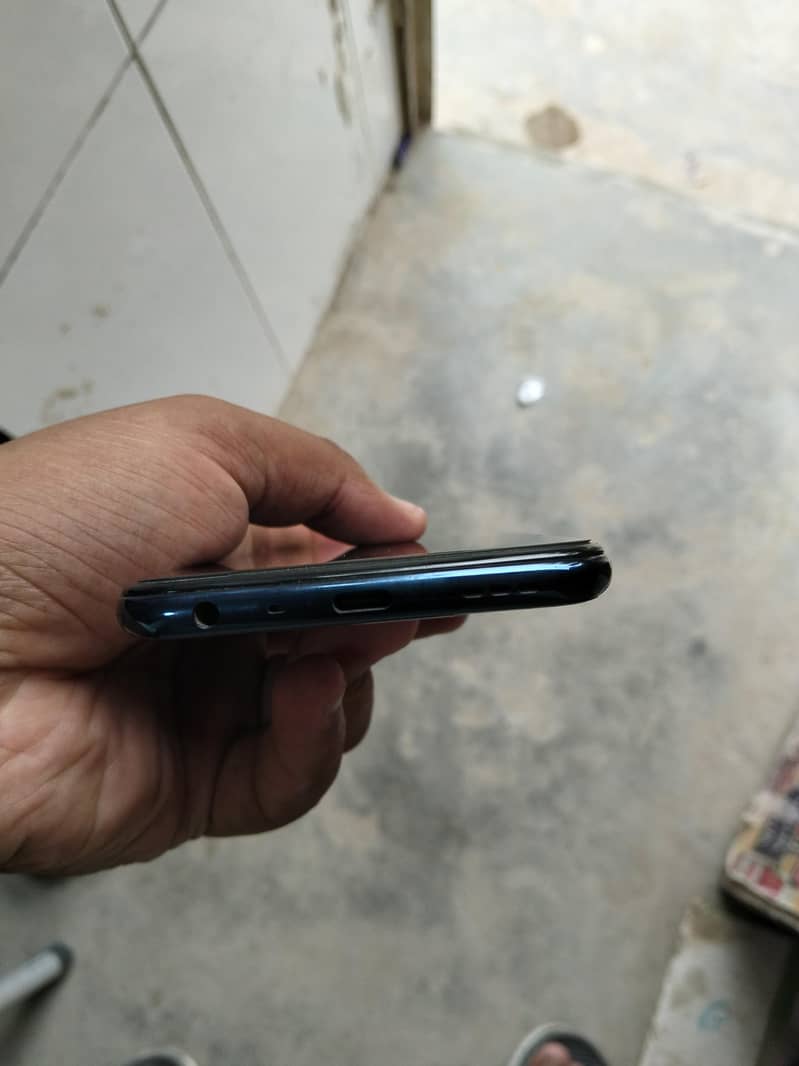 one plus n200 5