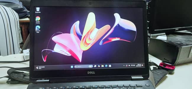 Dell Latitude E7470 Ultrabook | Core i5 | 8GB RAM | 256GB SSD