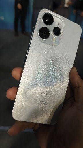 OPPO Reno 15 12 256 7 month wronty