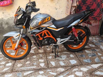 Honda CB 150F  (10/10)