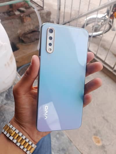 Vivo S1