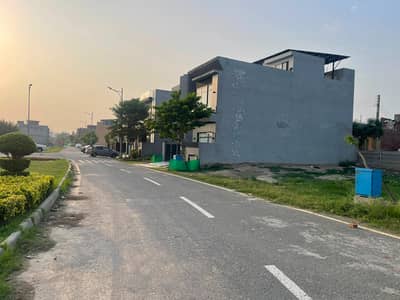 5 MARLA PLOT DHA 9 TOWN TOP LOCATION