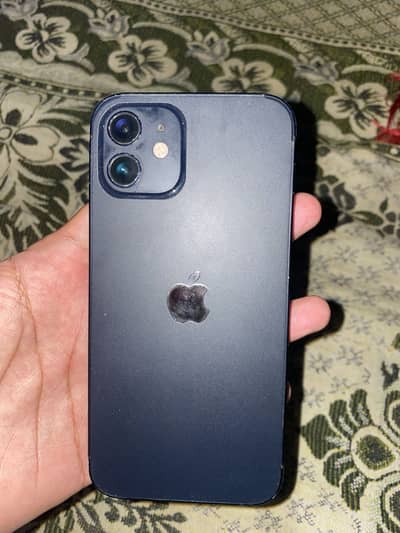 Apple iPhone 12