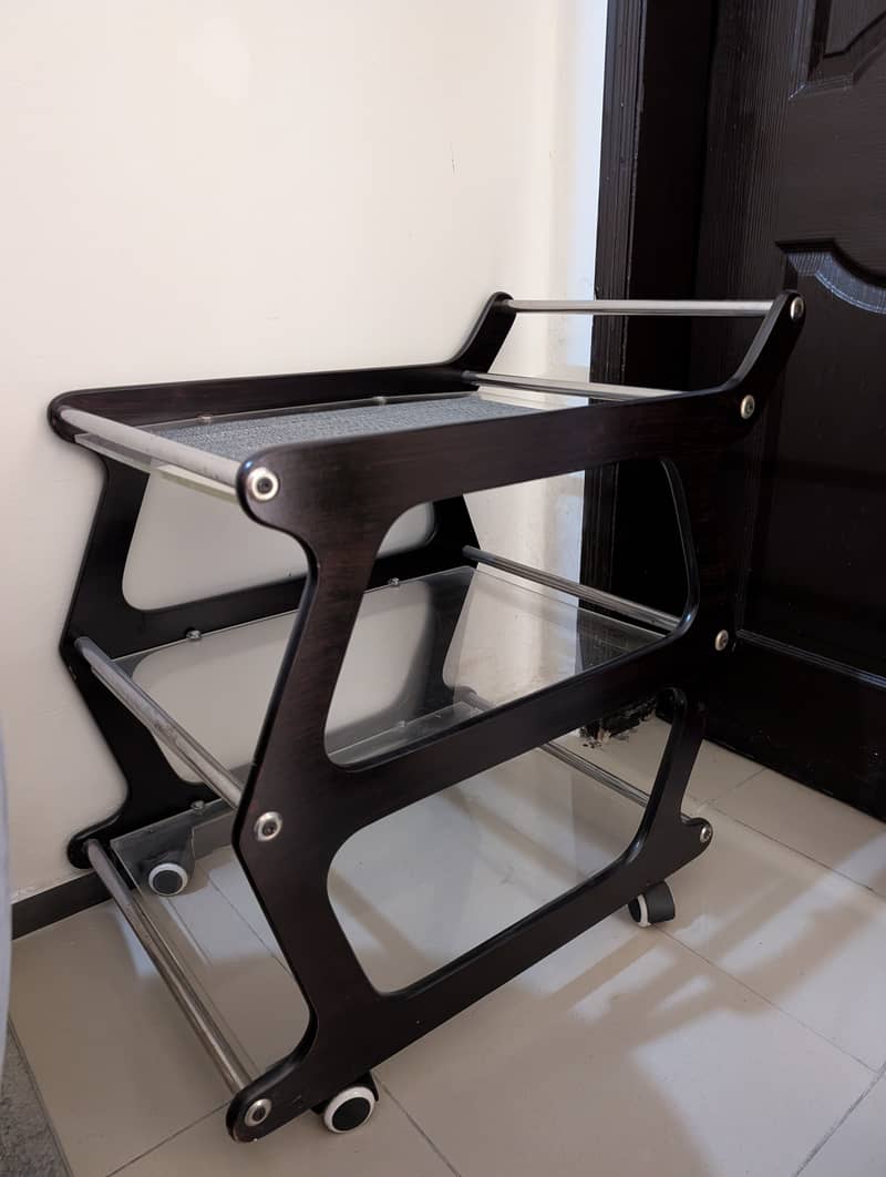 Tea trolley 0
