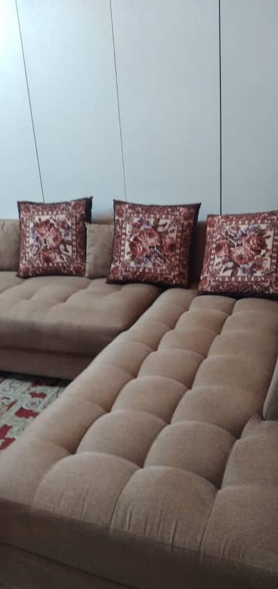 L-Shaped Sofa Set | 8 Seater | 8 cushions included