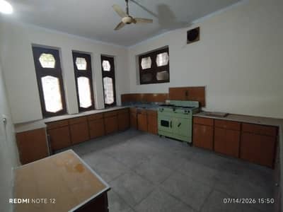 14 Marla Upper Protion For Rent