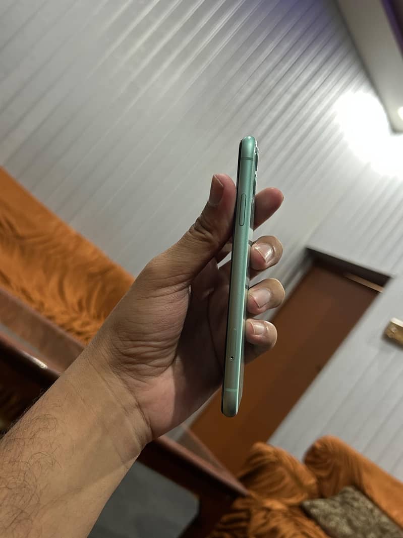 Apple iPhone 11 1