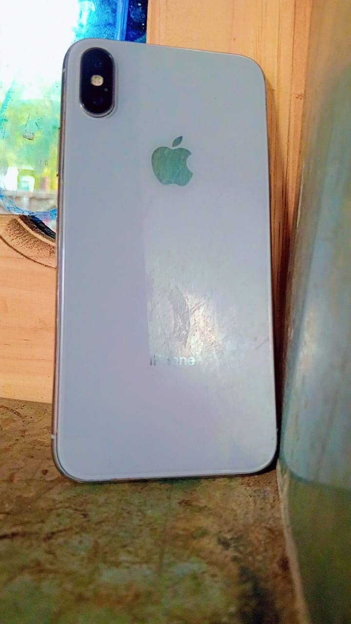 Apple iPhone X 5