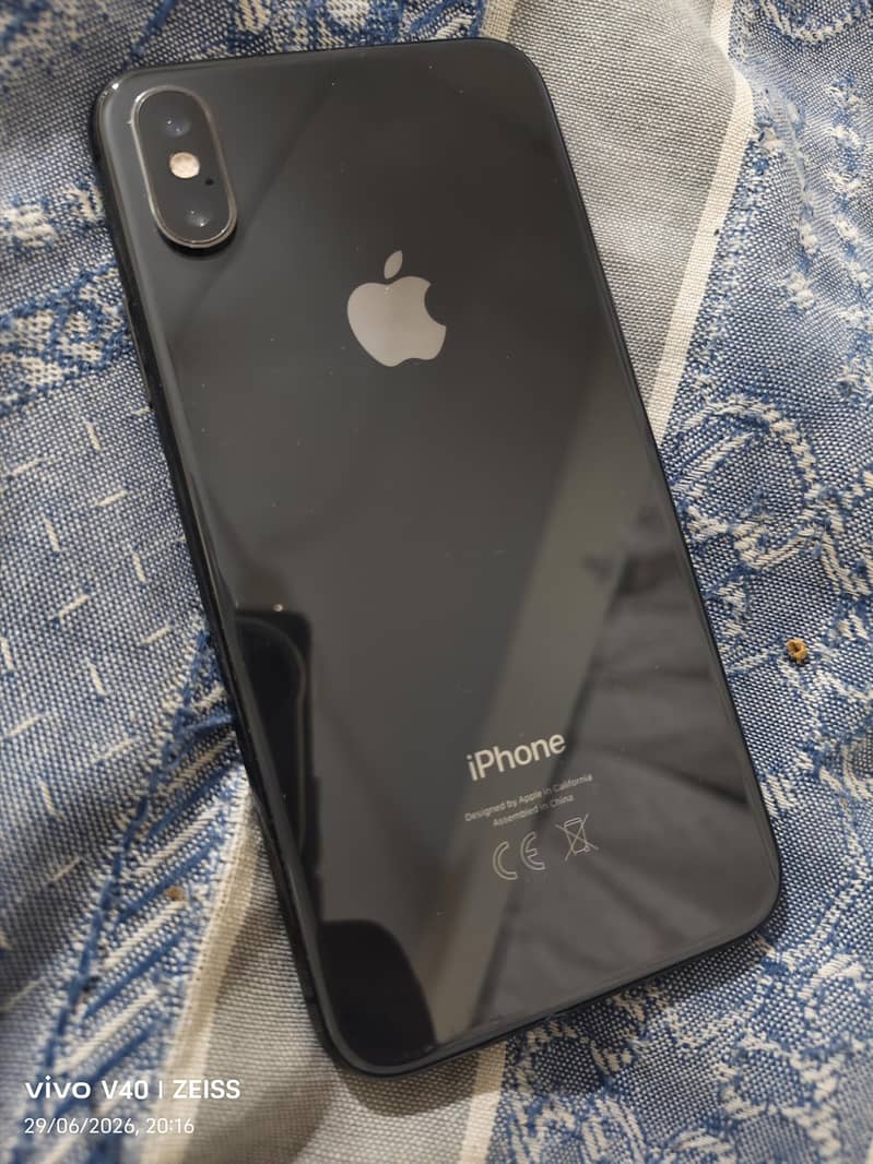 Apple iPhone XS 0