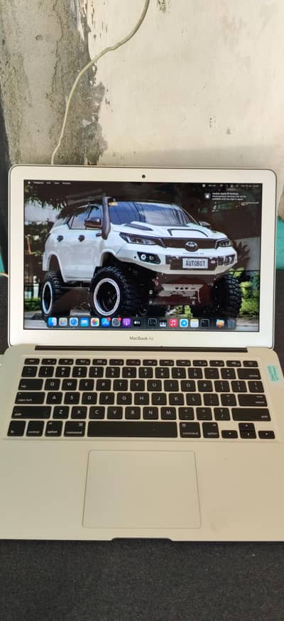 apple mac book 2017 air