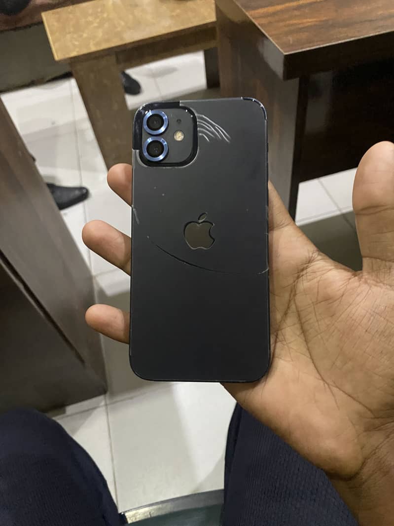 iPhone 12 3