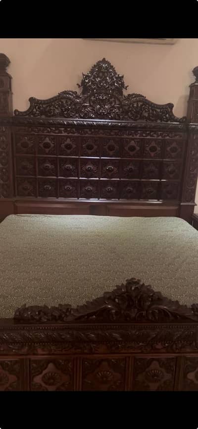 High quality wooden bed