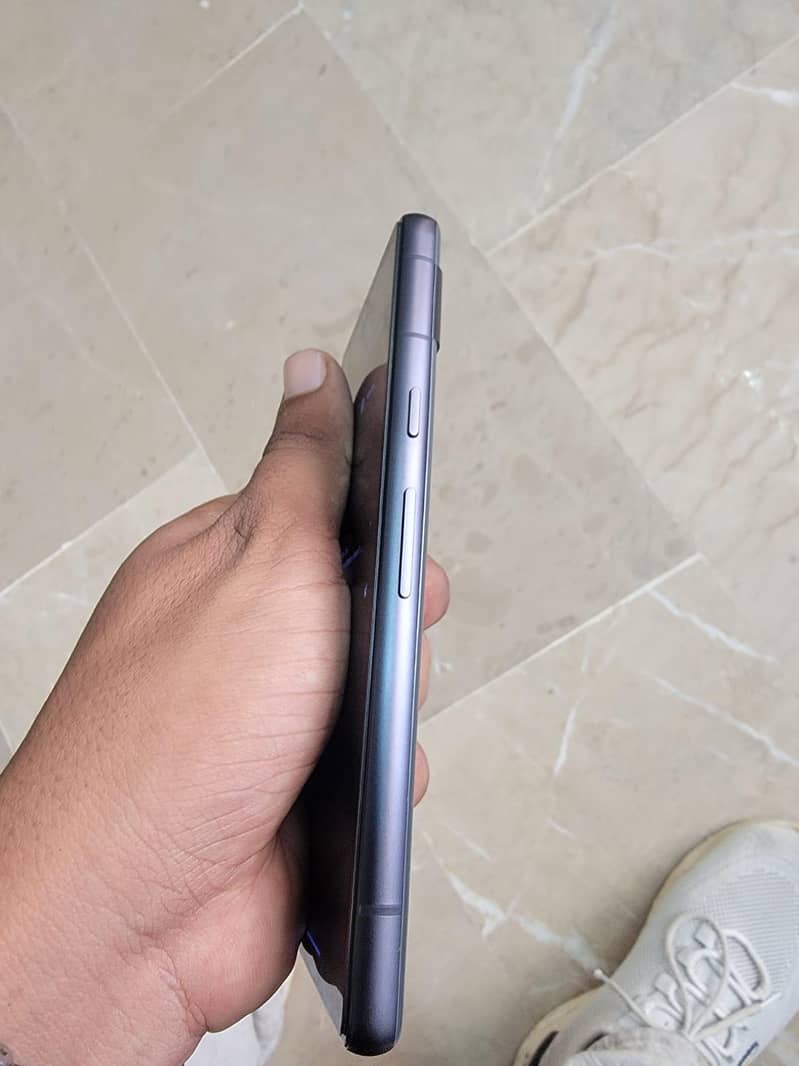 Google Pixel 7a 5