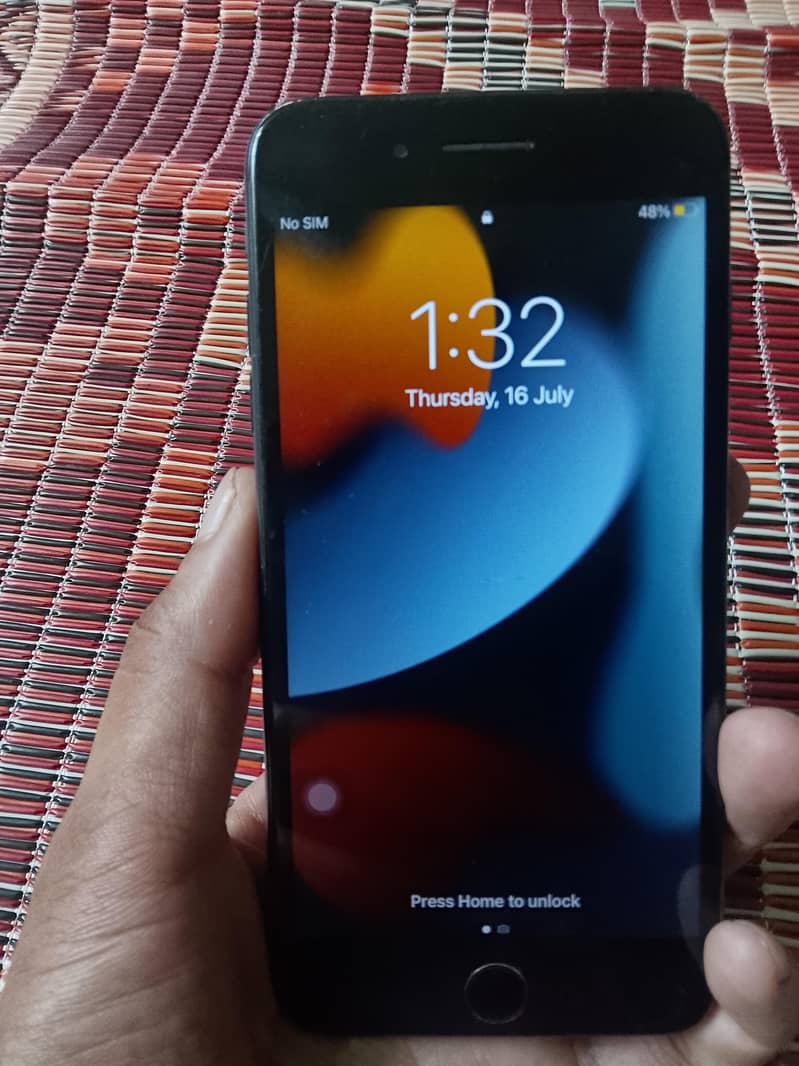 Apple iPhone 7 Plus 5