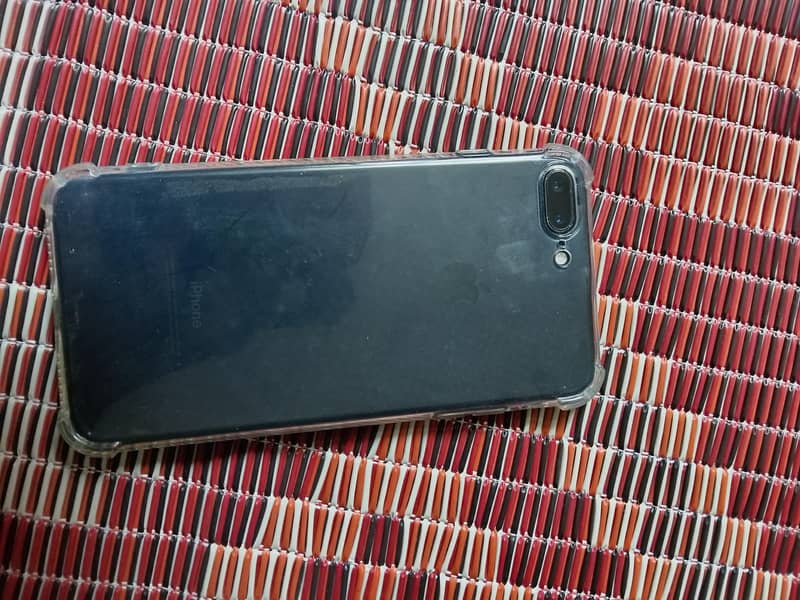 Apple iPhone 7 Plus 8