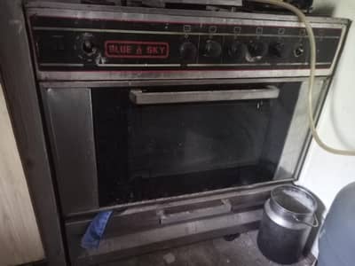 Cooking Range With Ovan