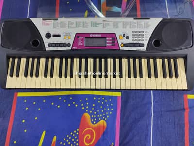 Yamaha psr 172  5 octaves standard 61 Full-Sized Keys