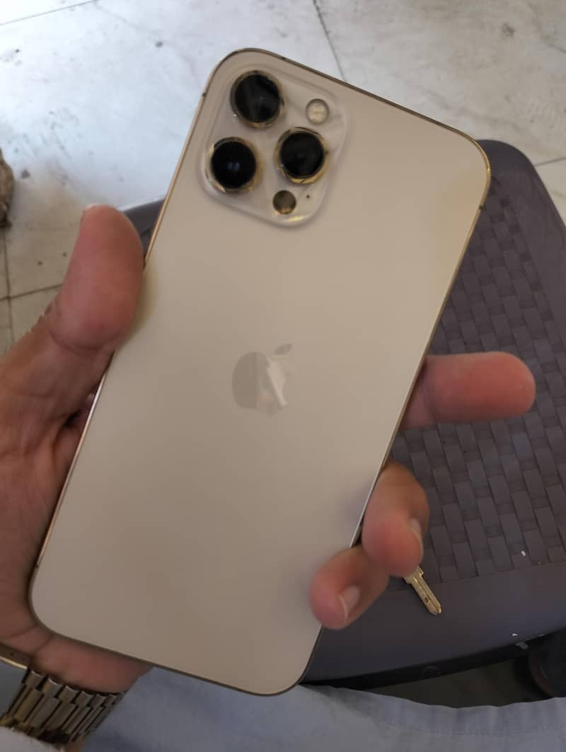 iPhone 12 pro max 0