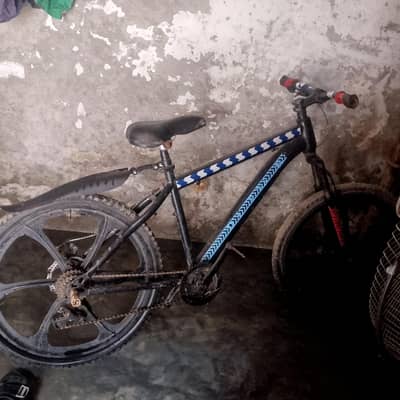 black colour and full clean cycle