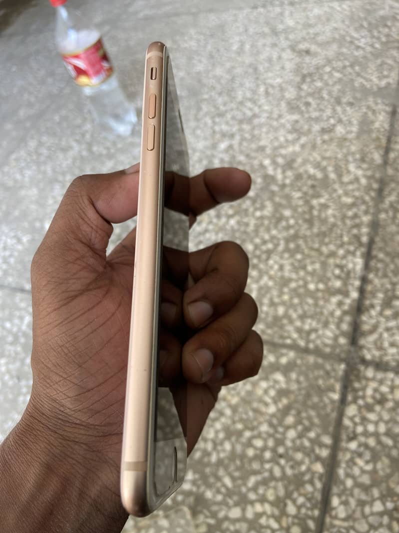iPhone 8plus 3