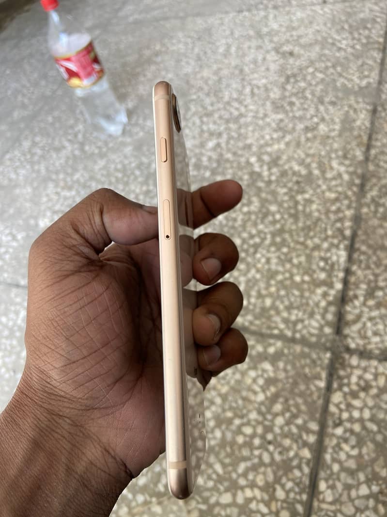 iPhone 8plus 5