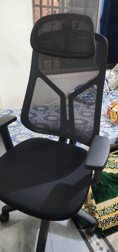 Multi purpose office and gaming chair | Brand new | Few days used