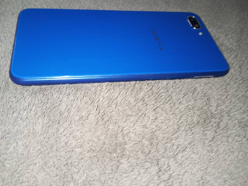 OPPO A3s 1