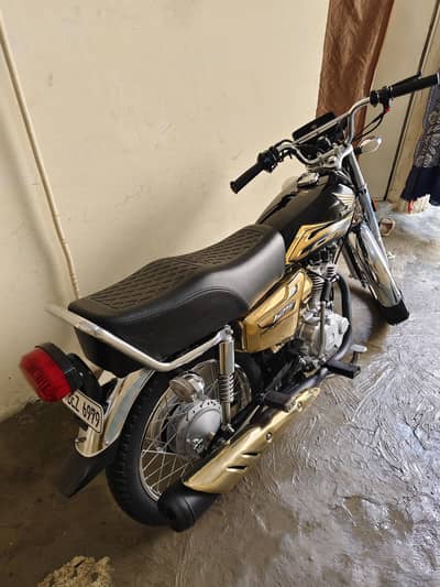 Honda 125 special edition