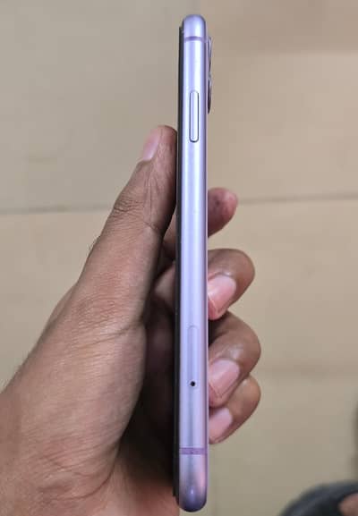 iPhone 11 - purple color - used - battery 72 percent