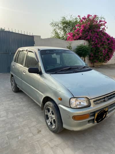 Daihatsu Cuore 2011