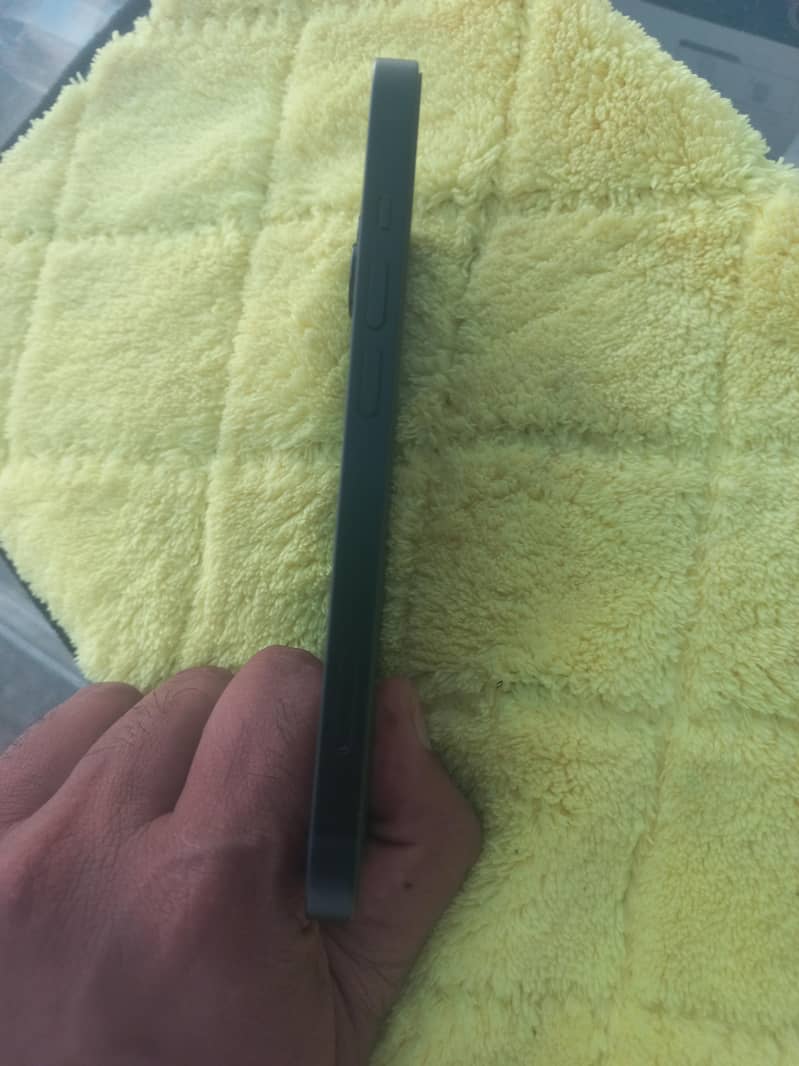 Apple iPhone 14 2