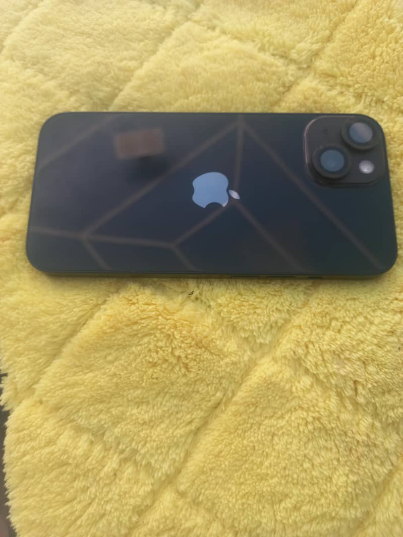 Apple iPhone 14 3