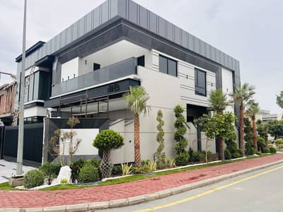 1 kanal brand new upper portion available for rent