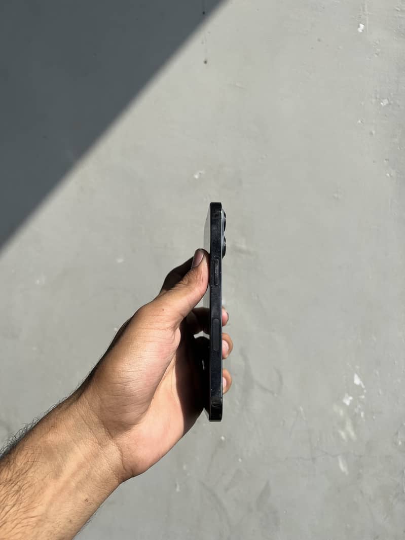 iPhone 13 Pro 1