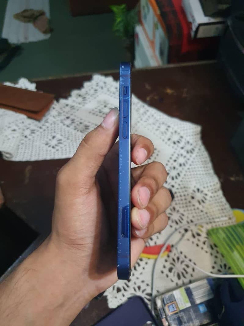 iPhone 12 9