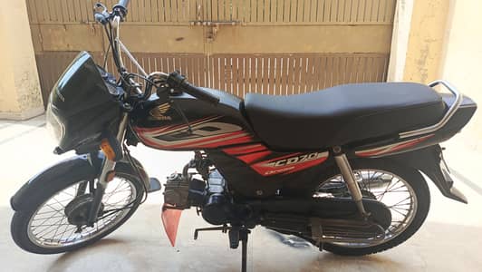 Honda dream black color good condition for sale Islamabad pwd Bahria
