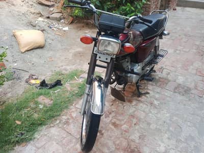 honda CG125 2016 Red color