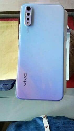 vivo s1