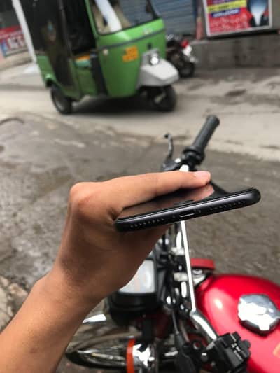 Apple iPhone 7 Plus
