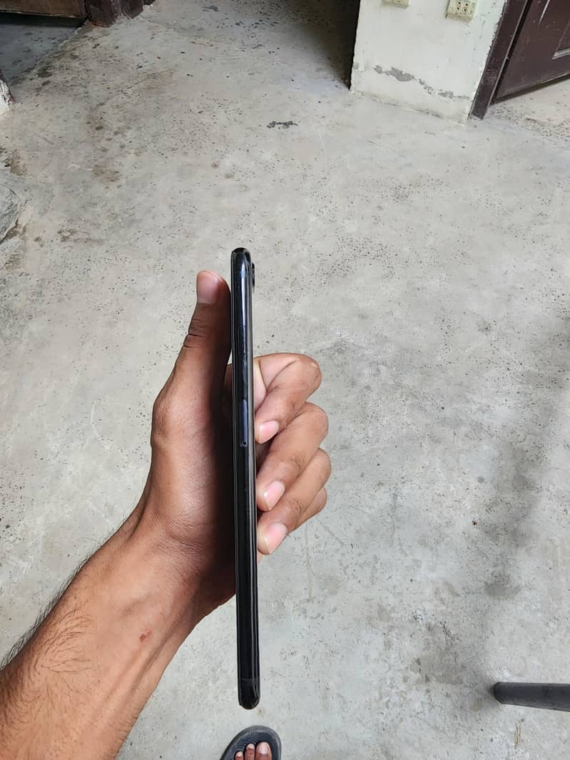Apple iPhone 7 Plus 1