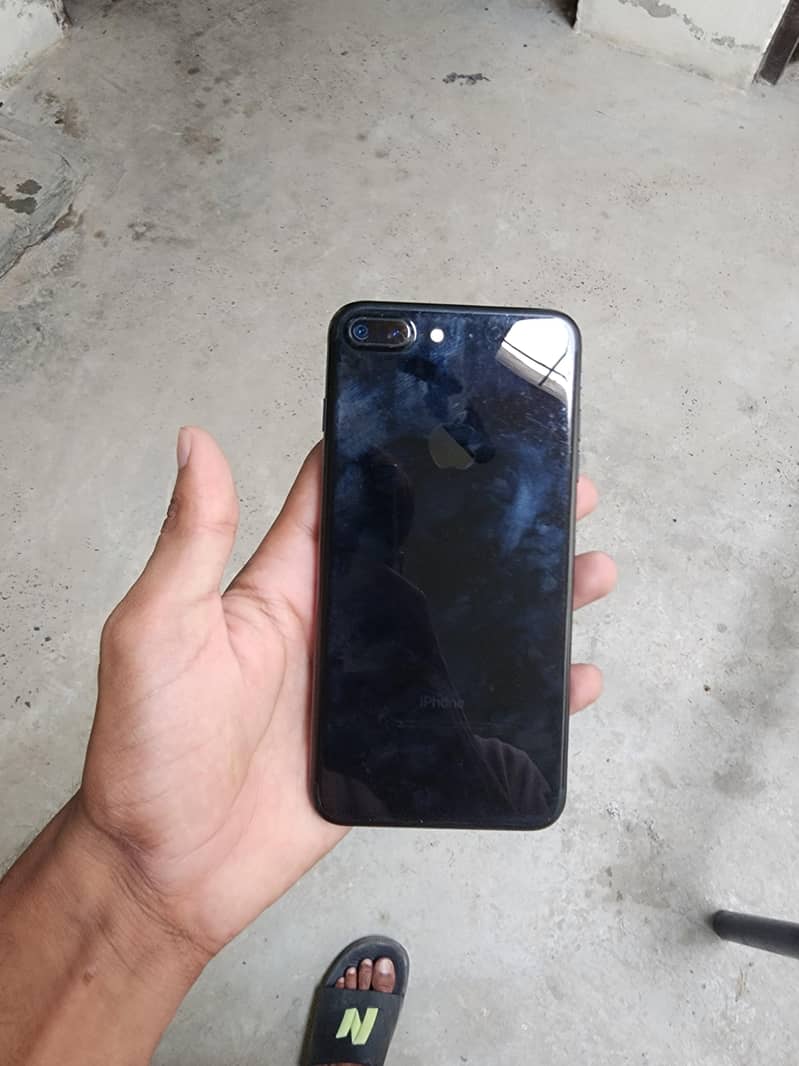 Apple iPhone 7 Plus 4