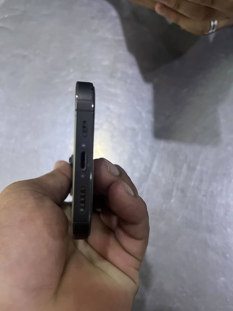 Apple iPhone 13 Pro 1