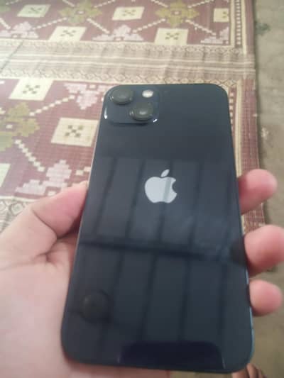 Apple iPhone 13