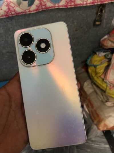 Tecno spark 20
