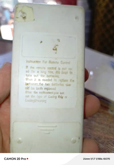 box pack liya tha one year used 100p genuine glass no open no repair.
