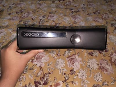 10/10 condition all ok Xbox 360 320 gb