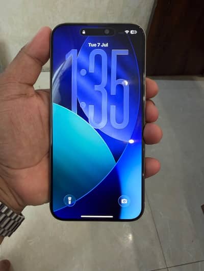Apple iPhone 15 Pro Max 256GB ( 702 Cycle Count )