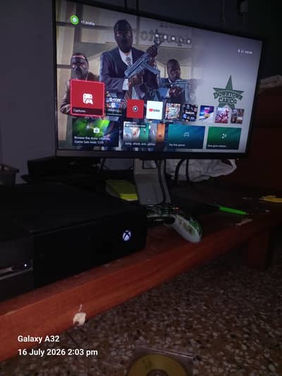 xbox one in clean condition | slightly used | with box