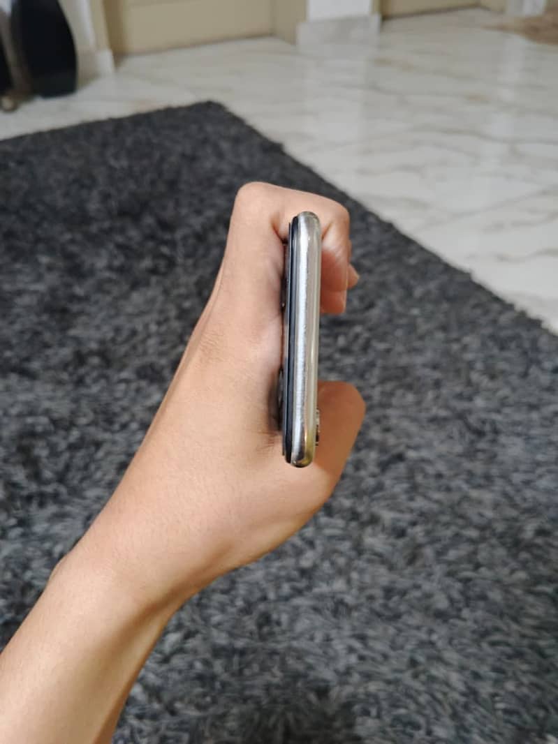 Apple iPhone X 2
